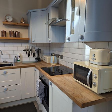 The Coach House Apartment At Cefn Tilla Court, Usk Esterno foto