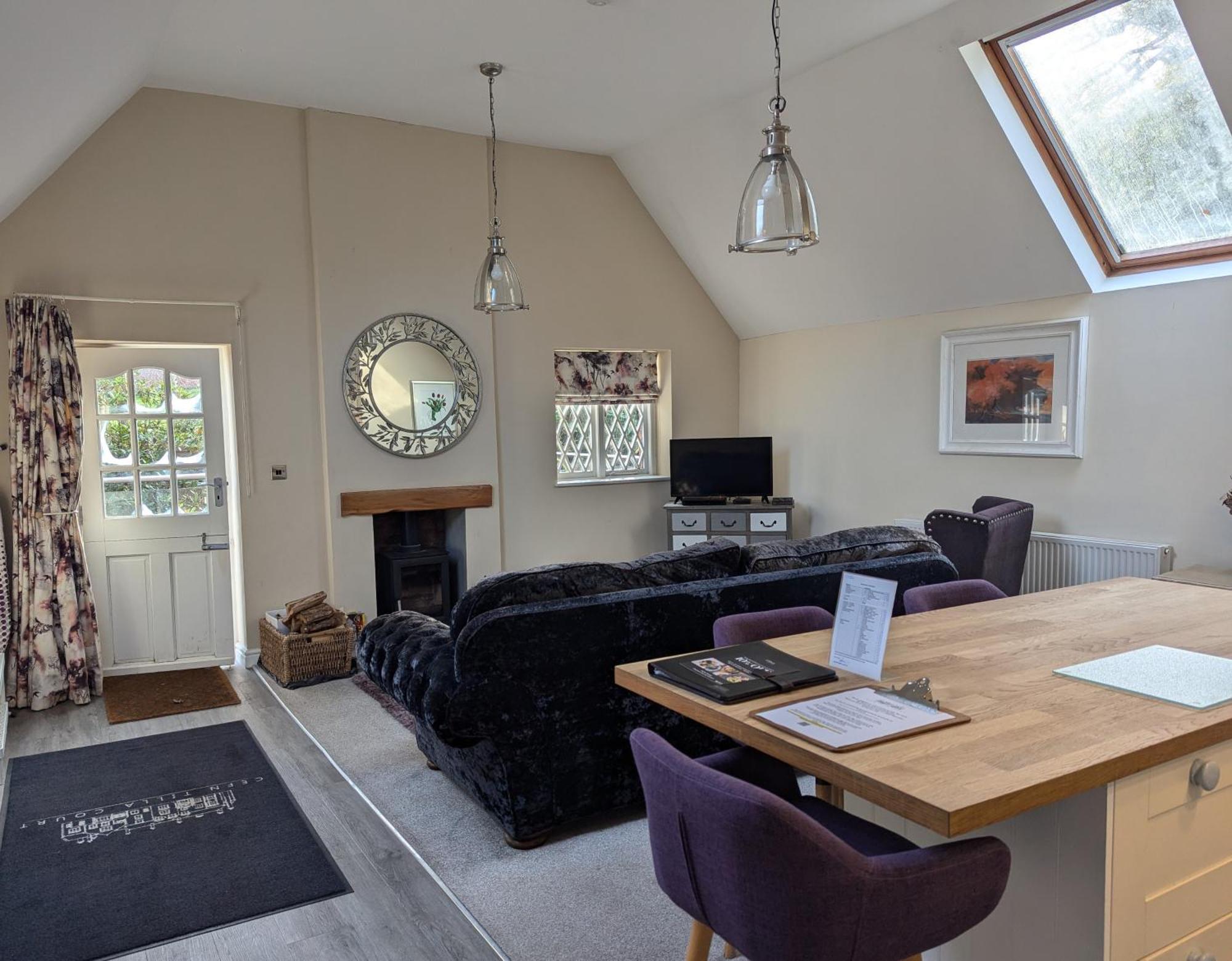 The Coach House Apartment At Cefn Tilla Court, Usk Esterno foto